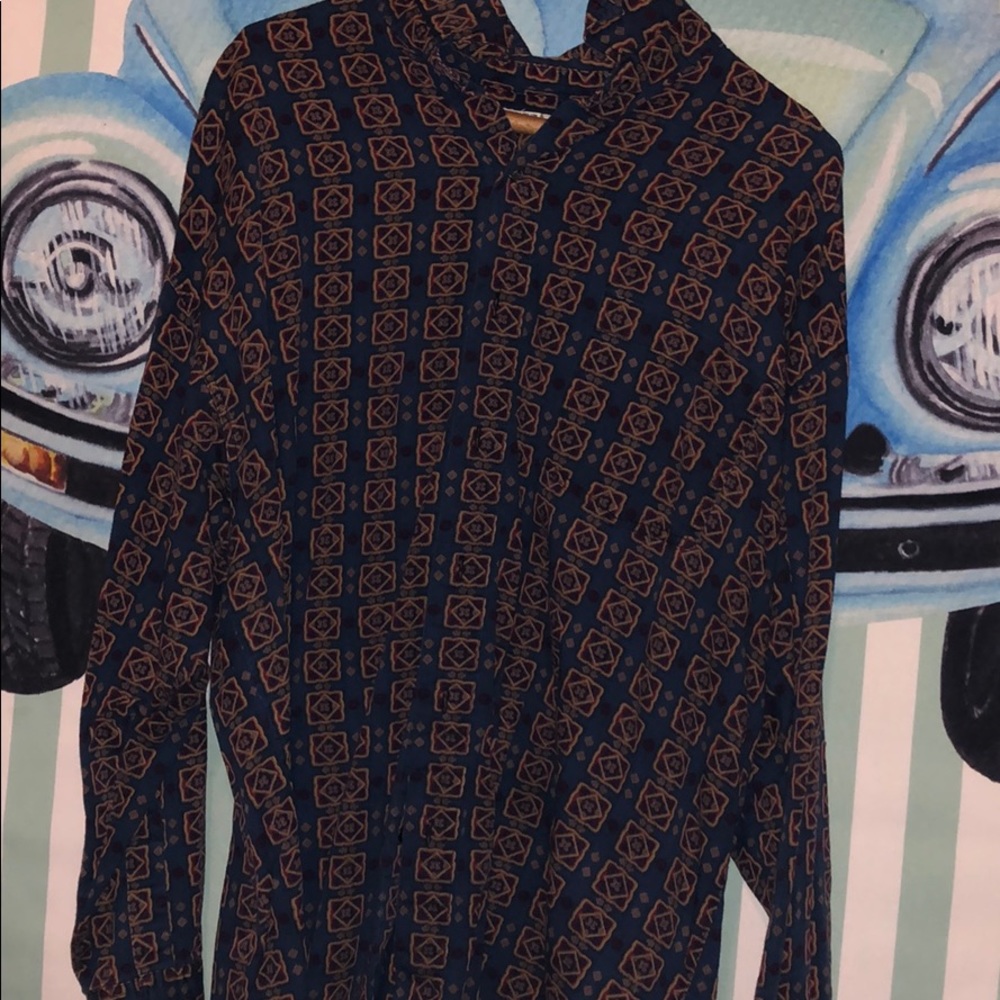 Extra large groovy long sleeves!